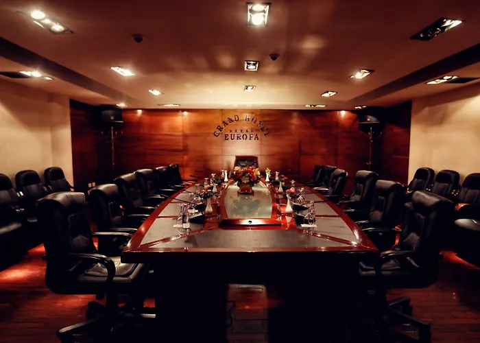 Hotel Grand Europa Affiliated By Melia 5*