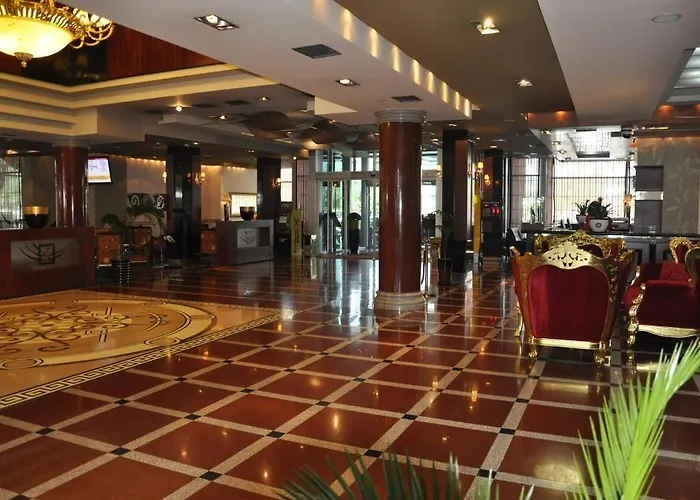 Grand Europa Affiliated By Melia شكودر