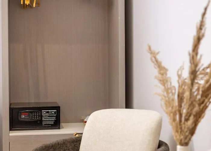 Hotel Grand Europa Affiliated By Melia 5*