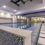 ホテル Grand Europa, Affiliated By Melia 5*