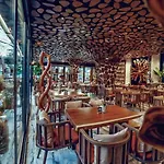 מלון Grand Europa Affiliated By Melia שקודר